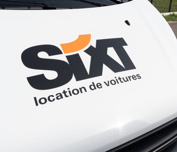 Bordeaux,,,Aquitaine,France,-,03,22,2022,:,Sixt